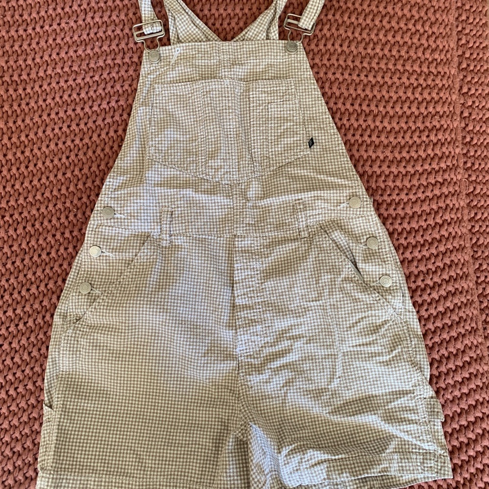 No Boundaries Tan Checkered Juniors Overall Shorts